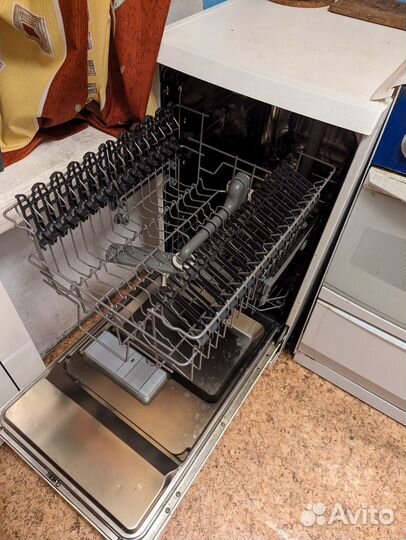 Посудомоечная машина Electrolux ESF9420LOW белая