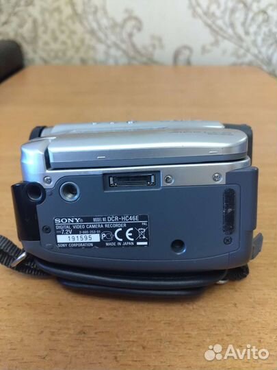 Видеокамера Sony DCR-HC46E