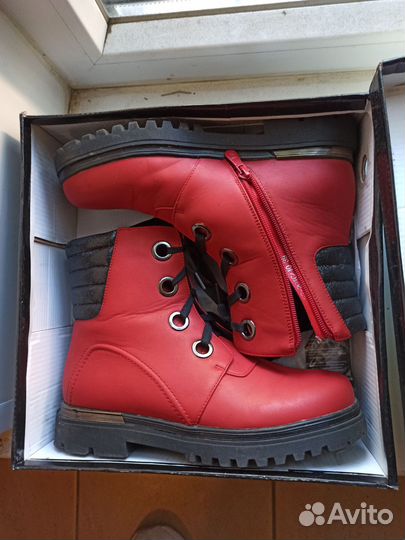 Ботинки женские