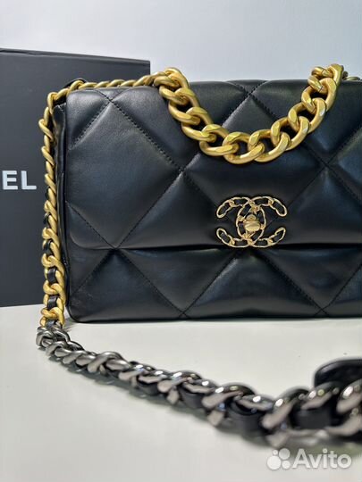 Сумка chanel 19