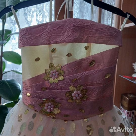Праздничное платье для девочки