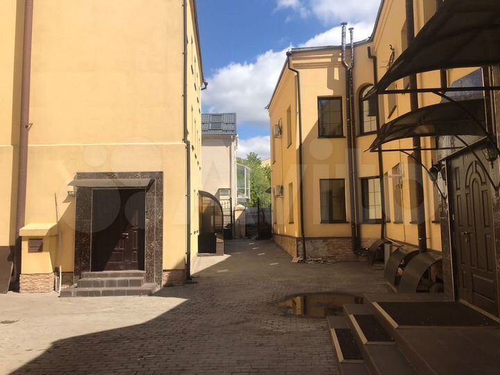 Здание, 385.1 м²