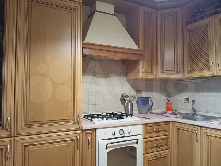 2-к. квартира, 75 м², 5/10 эт.