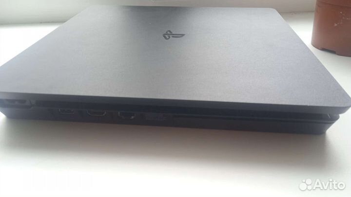 Sony playstation 4 slim