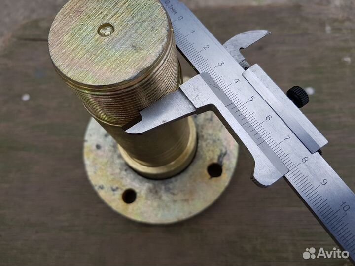 Шарнир / палец сочленения полурам в сборе погрузчи