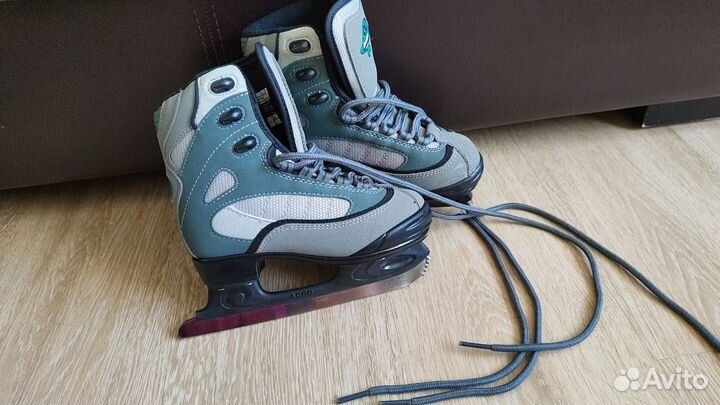 Коньки фигурные 31