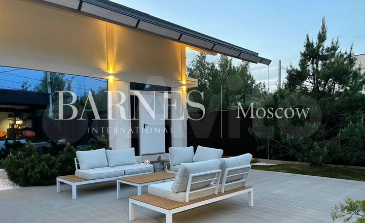 Дом 220 м² на участке 6 сот.