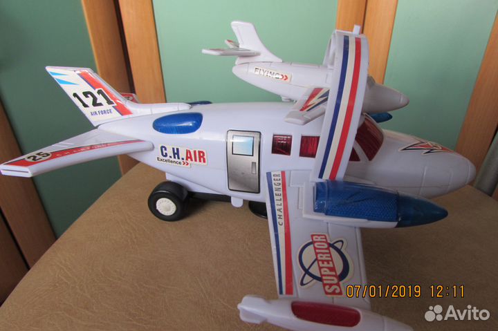 Самолётик светомузыкальный