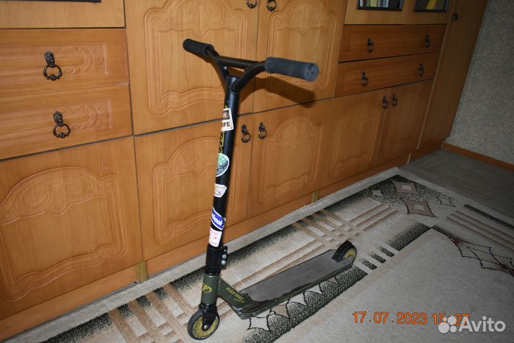 Трюковой самокат duke