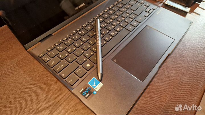 Ноутбук, планшет asus ZenBook Flip S13 oled –Новый