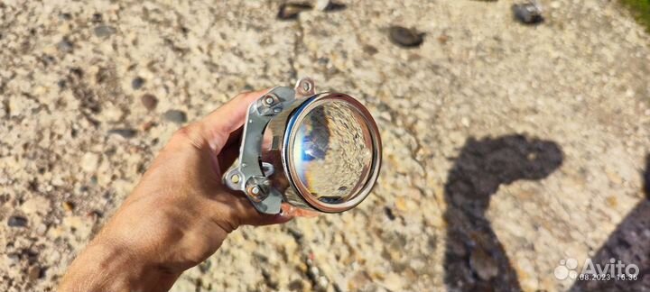 Линза правой фары Geely mk cross