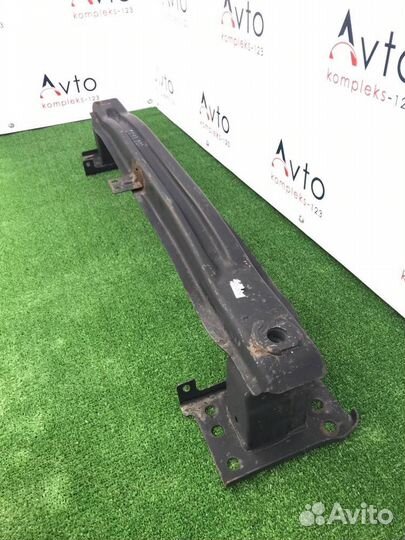 Усилитель бампера передний Volkswagen Tiguan 5N