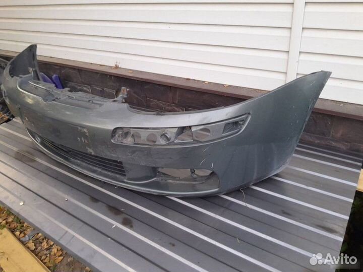 Бампер передний Volkswagen Golf 5 2007