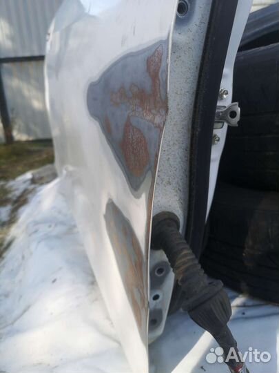 Дверь Toyota vitz