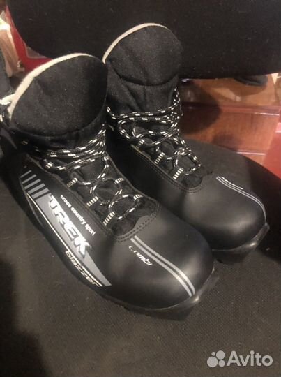 Лыжные ботинки