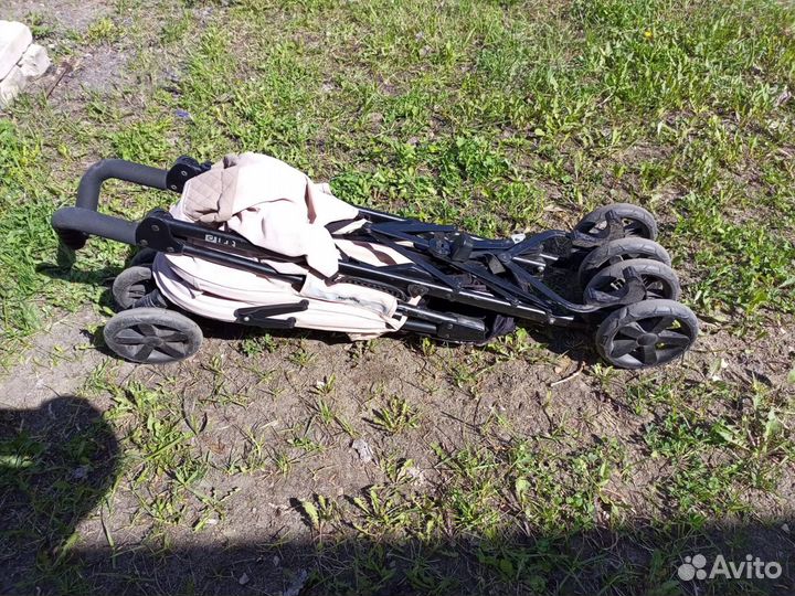 Прогулочная коляска трость inglesina