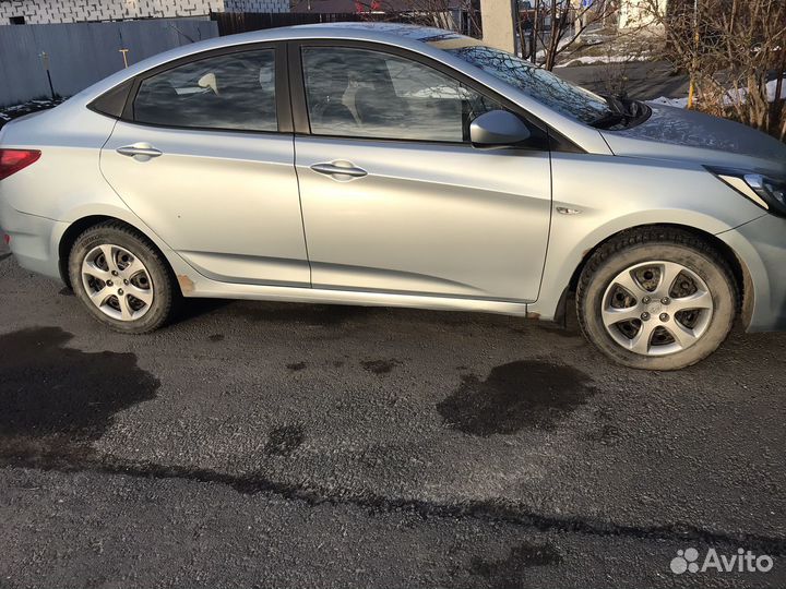 Hyundai Solaris 1.4 AT, 2011, 163 000 км