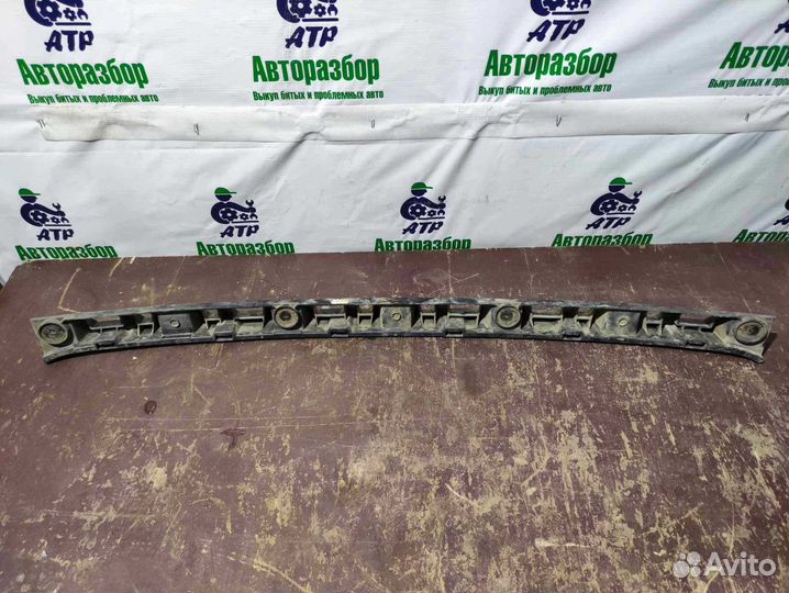 Направляющая заднего бампера Volkswagen Polo