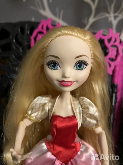 Ever After High Эппл Вайт
