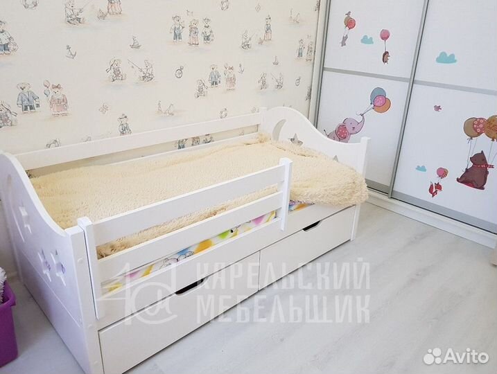 Детская кровать из дерева 