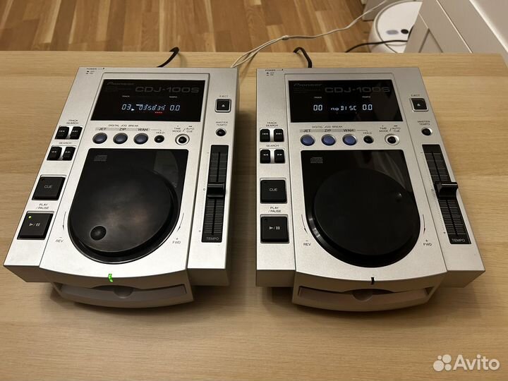 DJ CD-проигрыватель Pioneer CDJ-100S