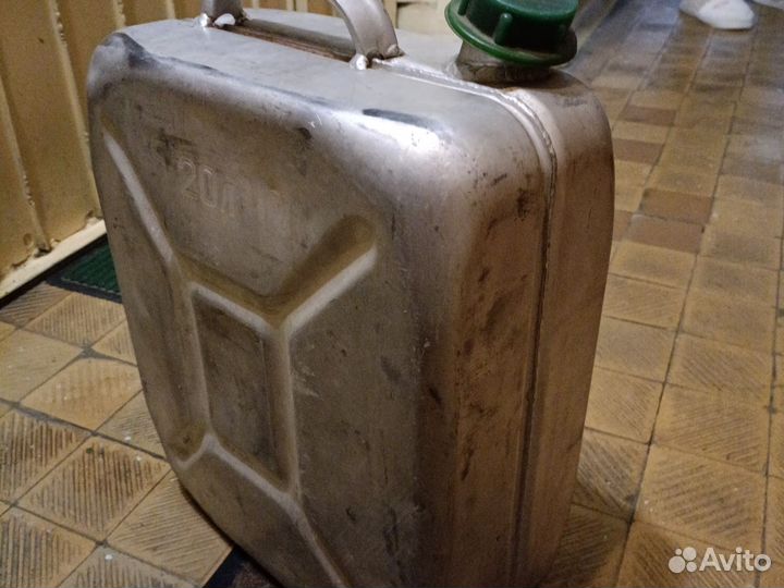 Канистра 20 литров для бензина бу