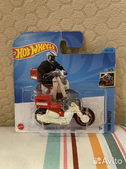 Машинки hotwheels matchbox