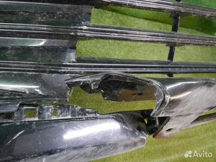 Бампер передний Toyota Camry