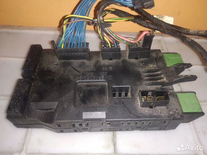 Блок предохранителей Mercedes Vito W638 OM 611