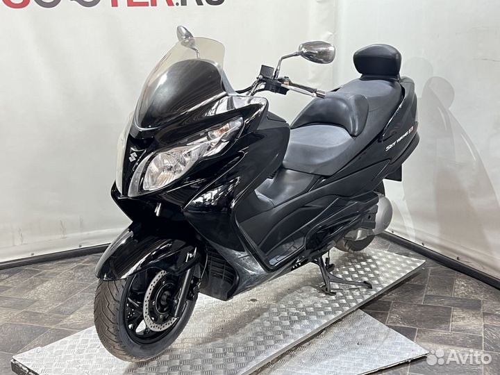 Максискутер Suzuki Burgman (SkyWave) 400