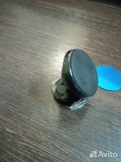 Автомобильный магнитный держатель для телефона