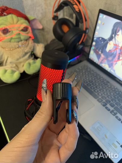 Микрофон HyperX QuadCast черный