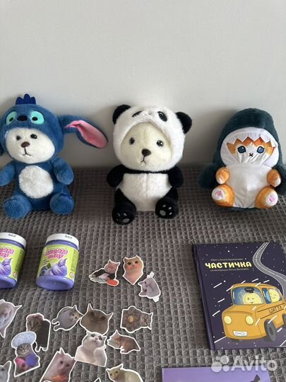 Игрушки книги для девочки пакетом новое
