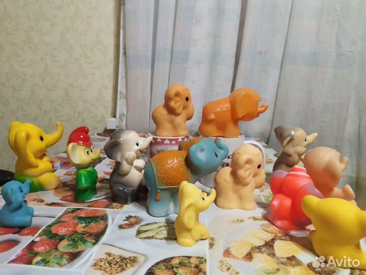 Слоны мамонтенок.Игрушки СССР