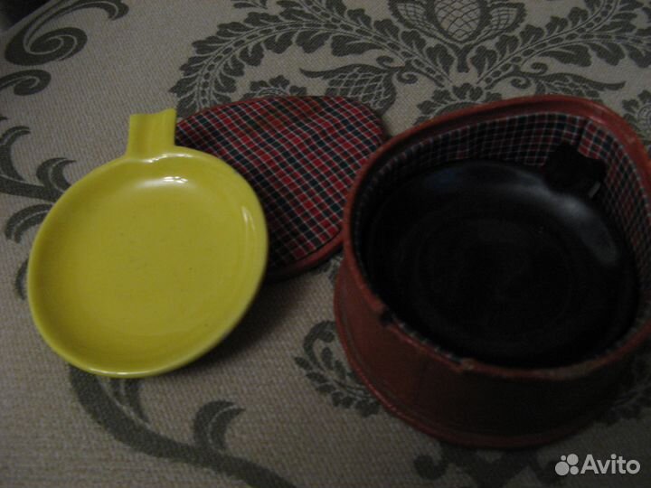 Пепельница старинная. фарфор,комплект 2шт