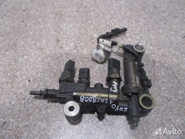 Клапан ограничения давления системы Adblue Mercede