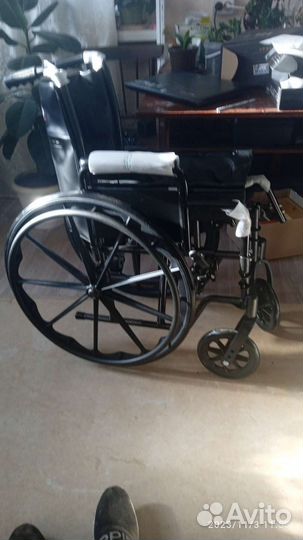 Инвалидная коляска