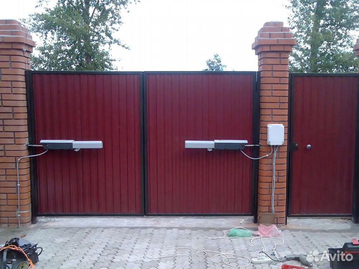 Ворота распашные надежные