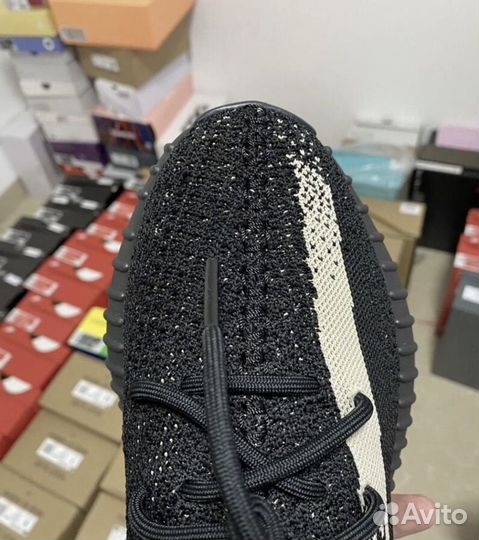 Adidas Yeezy Boost 350 V2 Oreo