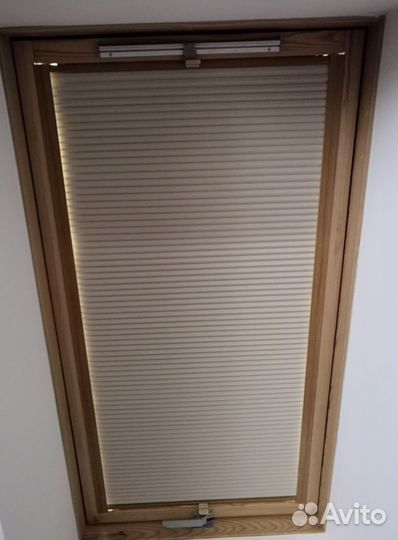 Шторы на мансардные окна