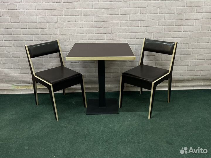 Столы и стулья для кафе