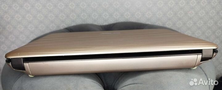 Ноутбук asus Eee PC1015PW