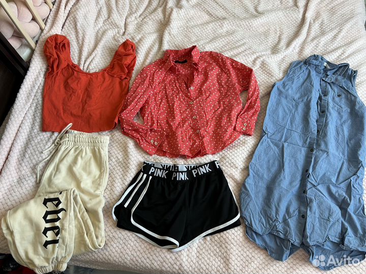 2 больших пакета женской одежды