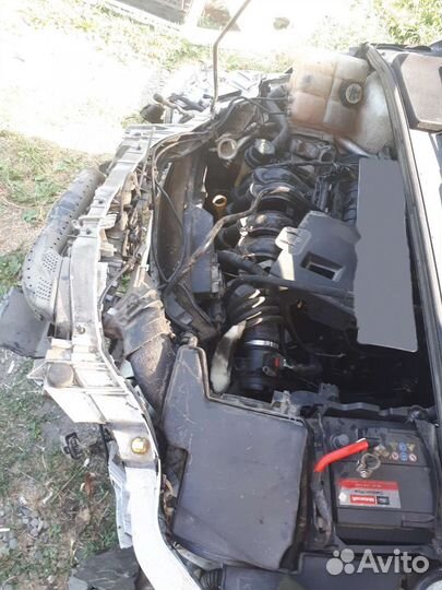 Ford Focus 1.6 МТ, 2012, битый, 140 000 км