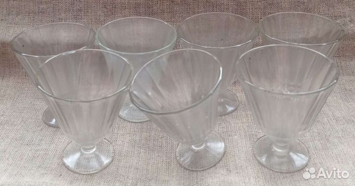 Лафитник - гранёная рюмка на ножке В наличии 8 шт