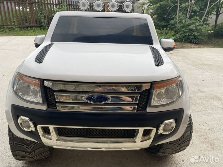 Детский электромобиль