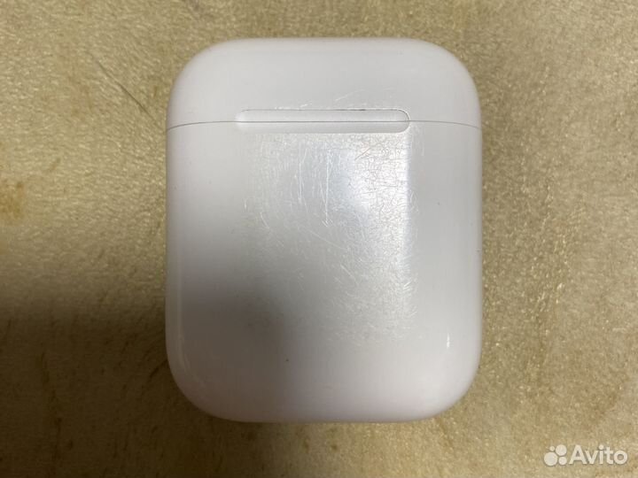 Airpods 1, 2 поколения