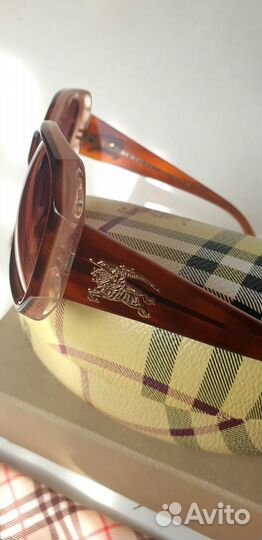 Новые фирменные солнцезащитные очки