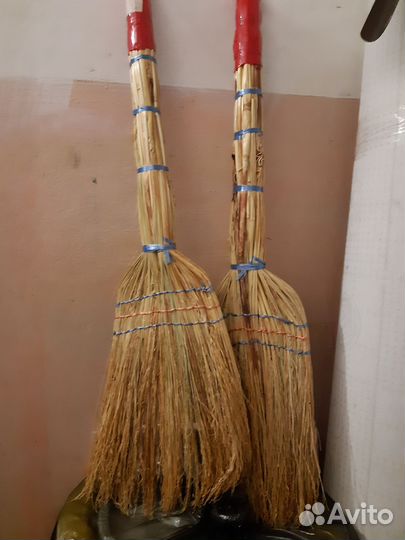 Веник и совок