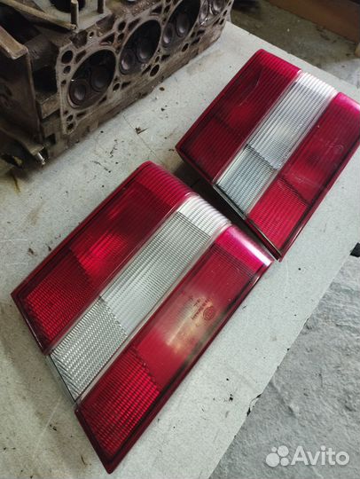 Фонарь задний правый внутренний volvo вольво 940